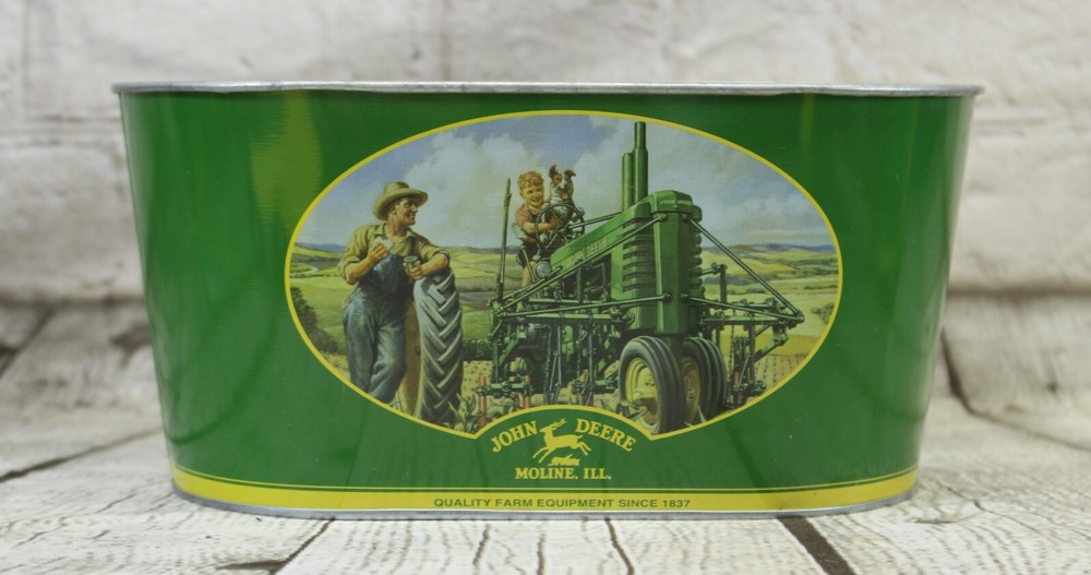 John Deere Decor Oval Galvanized Tub With Insert & Wall Hanging Plaque