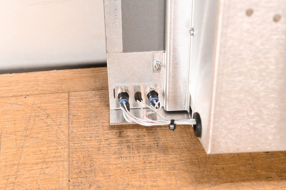 Solid State Logic C300 HD Operator Display (DVI/VGA, EXT K/B & EXT VID) CG01U0H