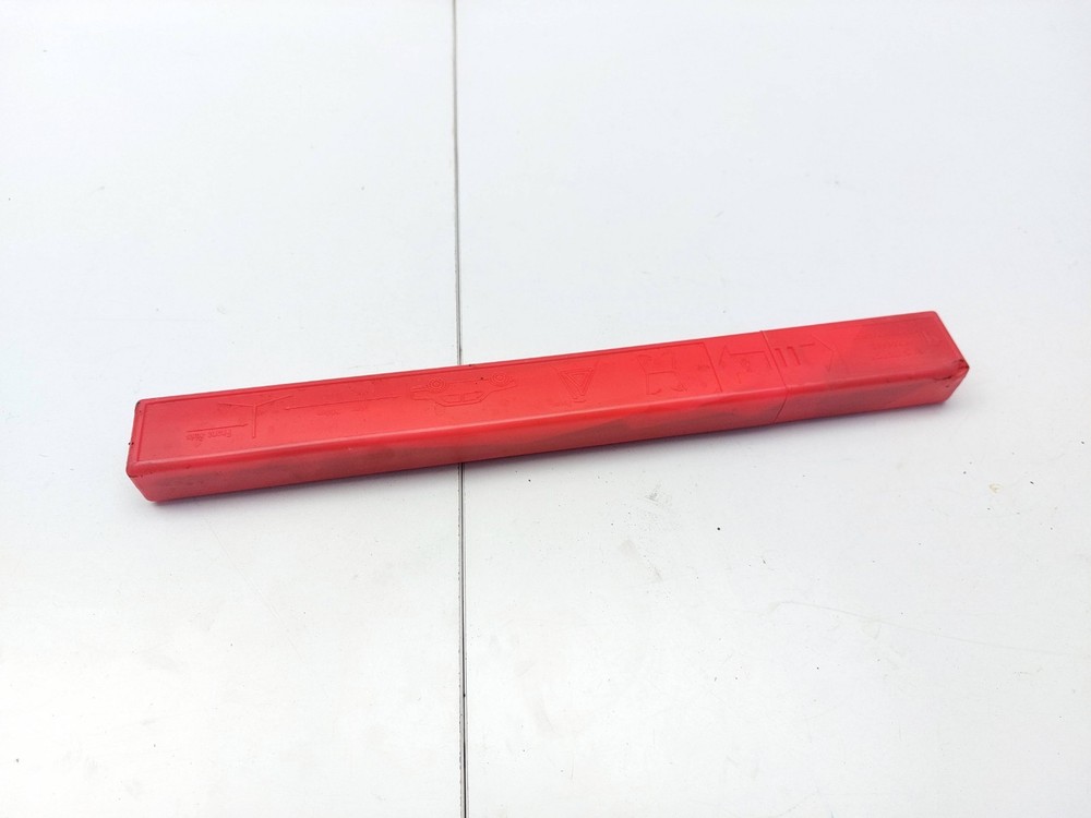 MG HS 2024 EMERGENCY WARNING HAZARD TRIANGLE 10526429