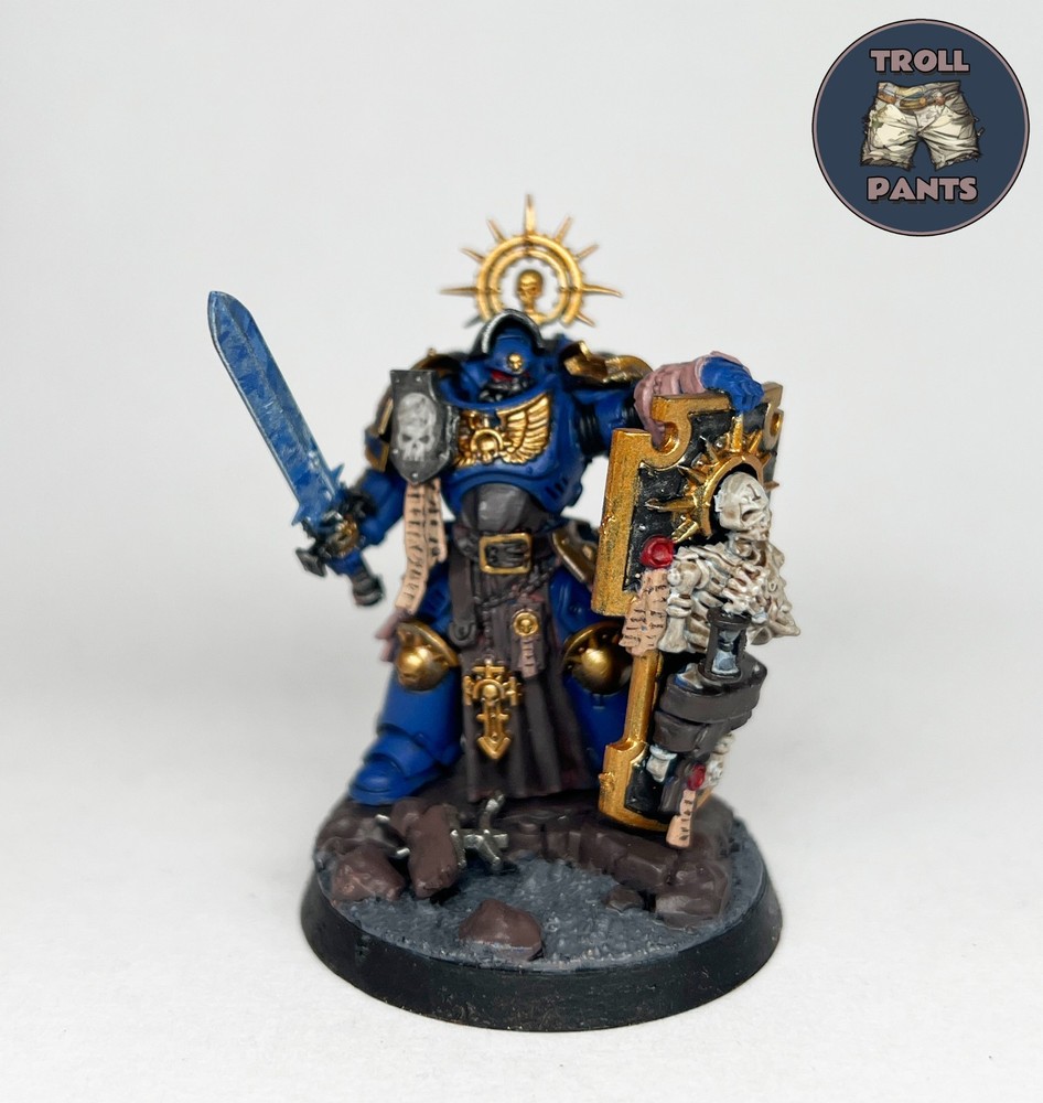 Warhammer 40k - Ultramarines - Captain With Shield