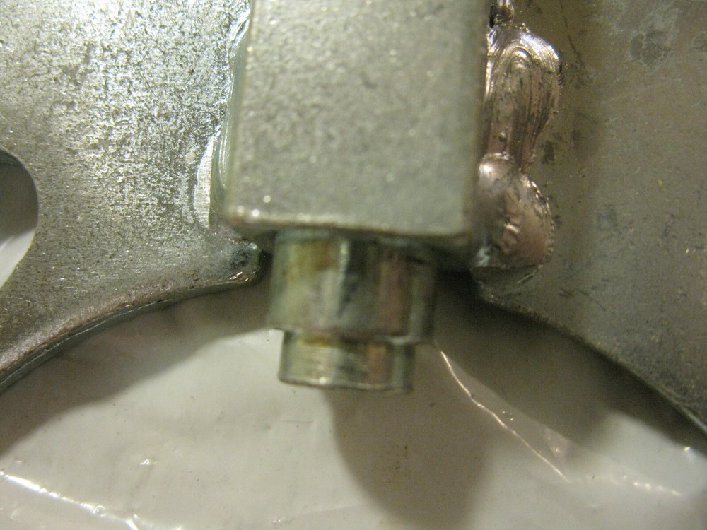 15/32 .46 1/2" Spring release pull pin bolt on door latch