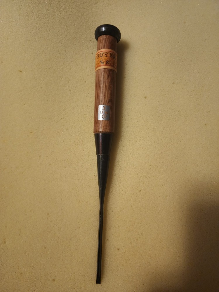 NEW Vintage Japanese Timber Chisel , 3mm