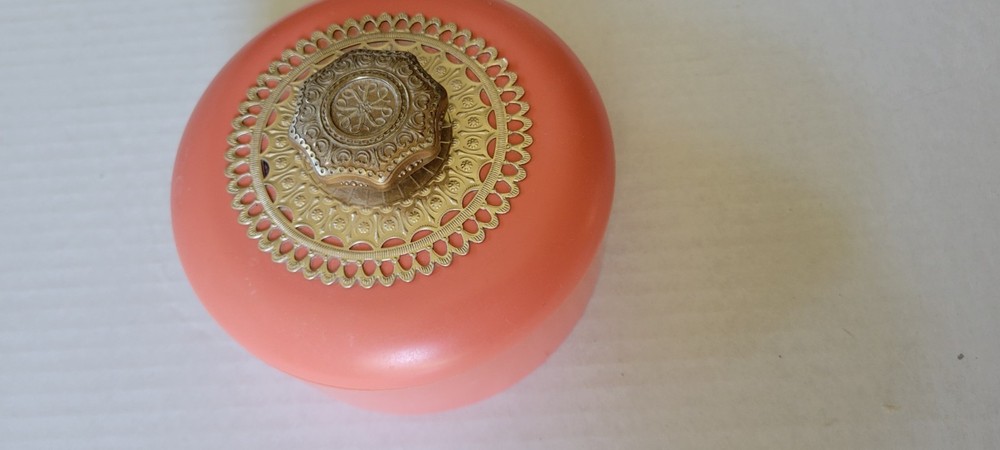 Vintage Avon Vanity Box Retro Dusting Powder Container Mid Century Decor Empty