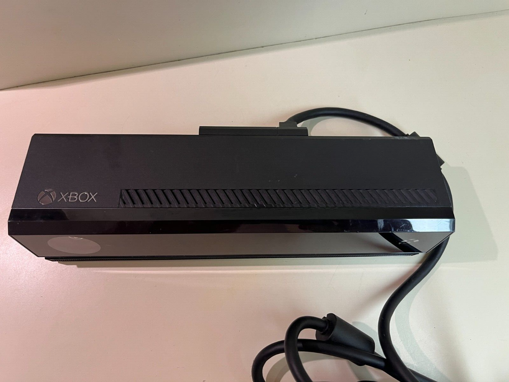 Microsoft Xbox One / Xbox One X / Xbox One S Kinect Sensor - MODEL 1520 - Black