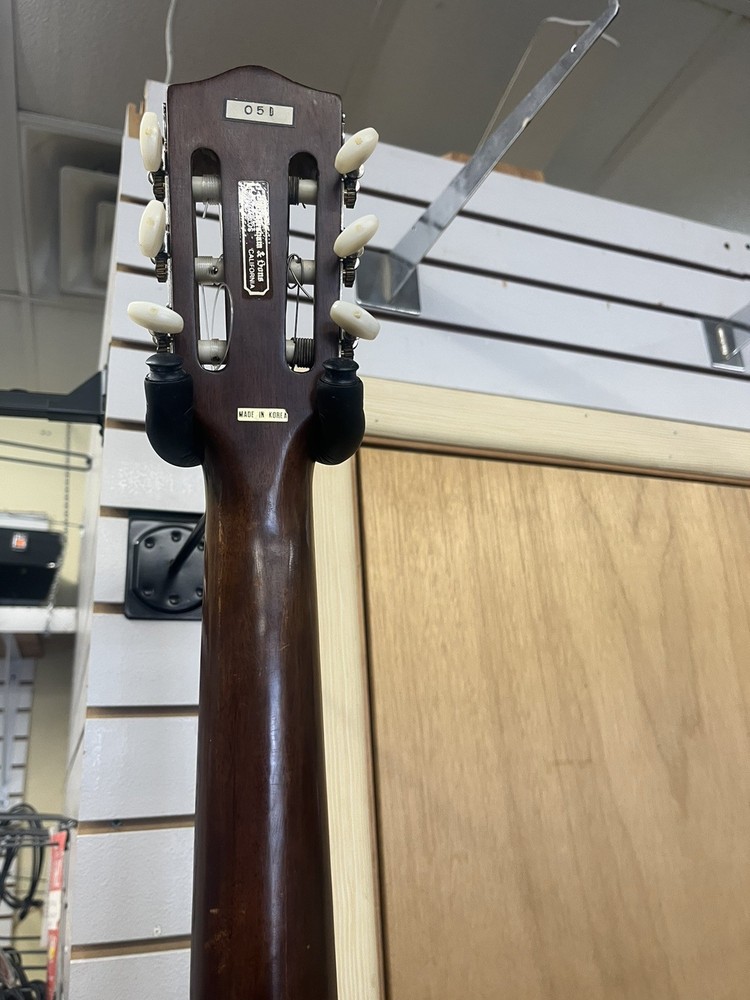 Orpheus 05D Classical Guitar In Brown