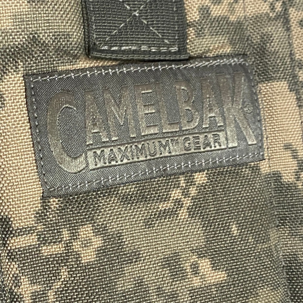 CamelBak Hydration Water Carrier With Bladder Backpack Camo