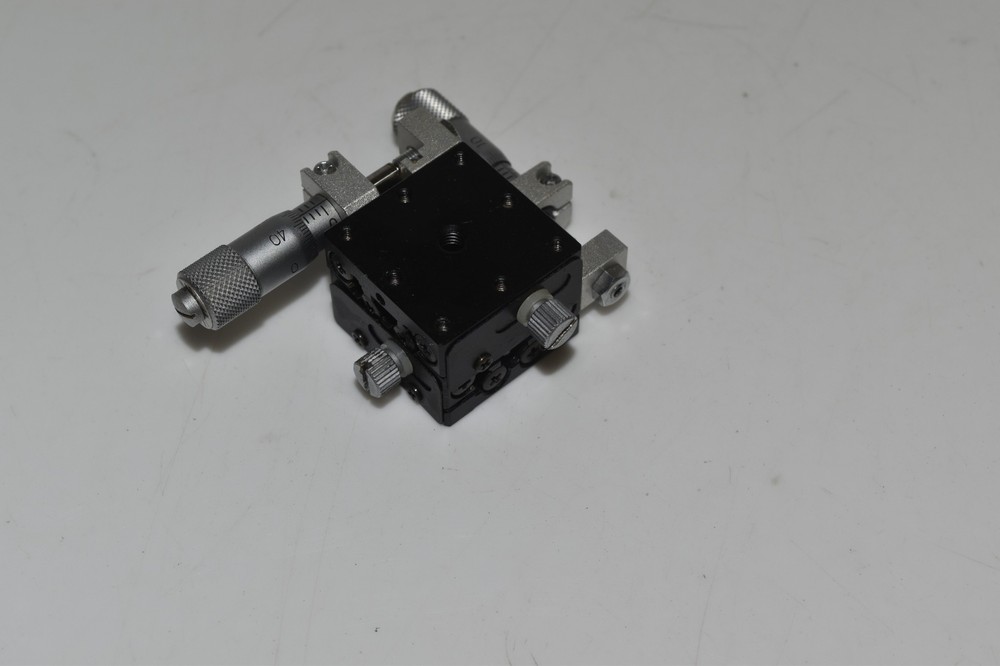 *JM* OPTOSIGMA 122-0045 OPTICAL STAGE (FMB46)