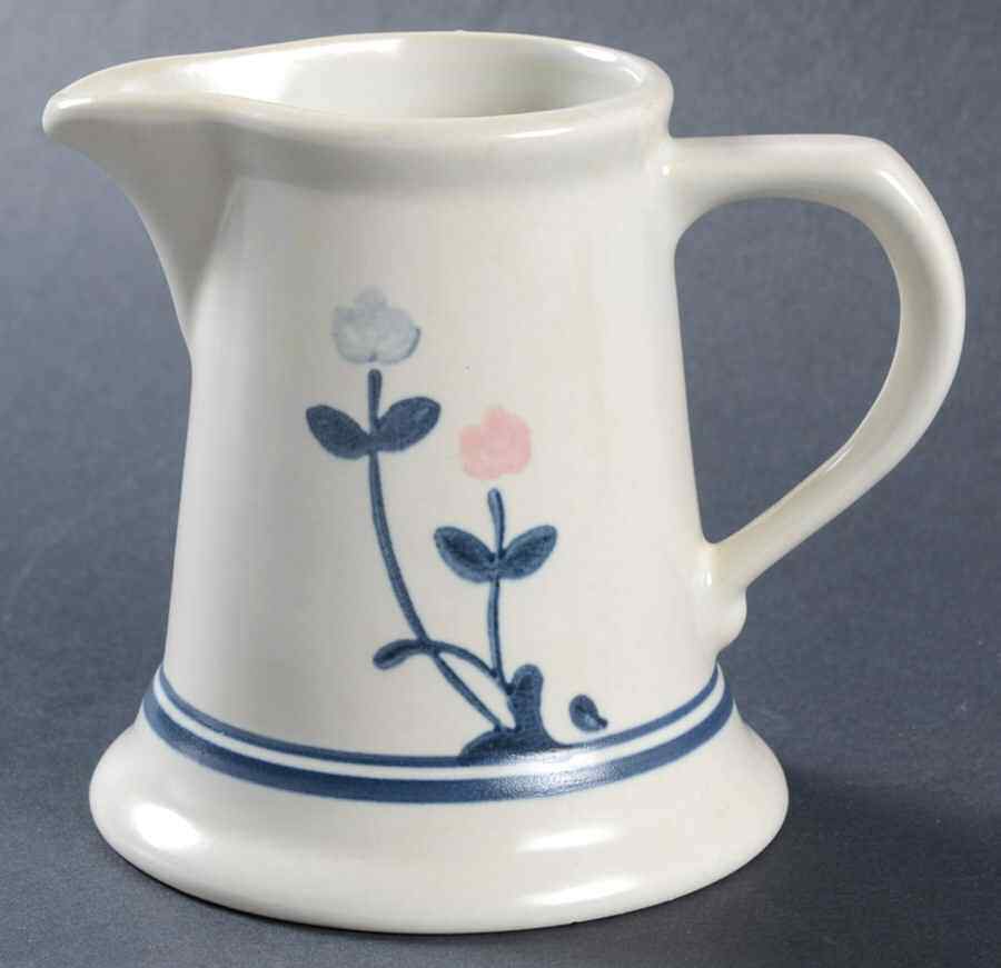 Pfaltzgraff Windsong Creamer 516731