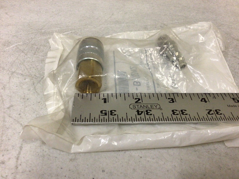 NEW, DIXON QUICK COUPLING 2FF2-B/D2M2 PNEUMATIC MANUAL THREADED FEMALE COUPLER