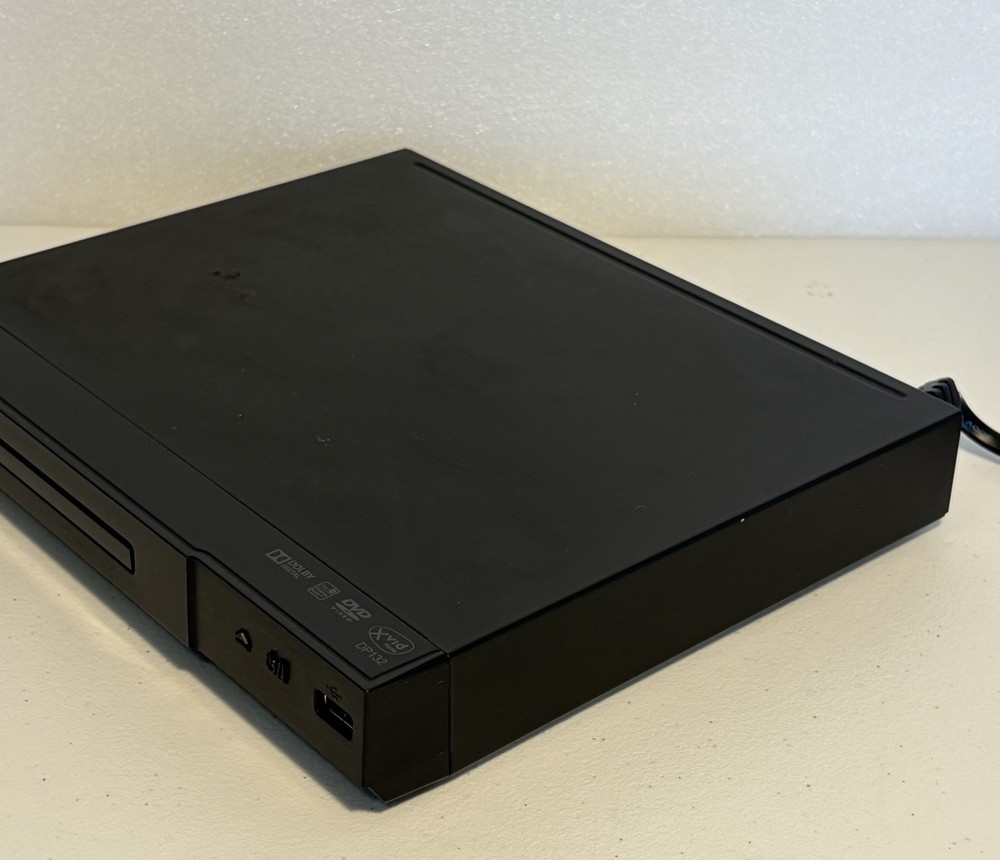 LG DP132 DVD Or CD Player With Remote & Cable In Good Condition