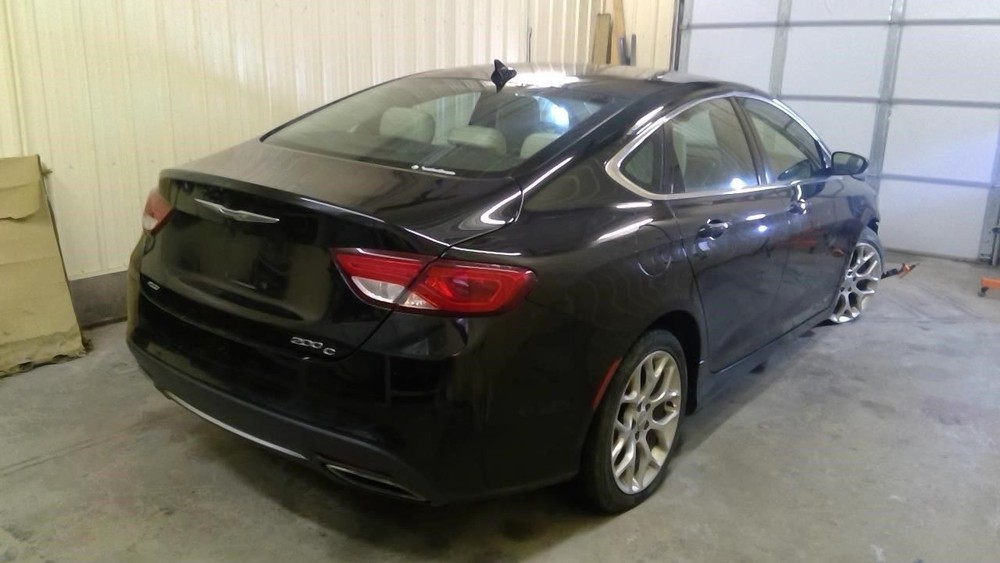 200 2015 High Mounted Stop Light 1722638