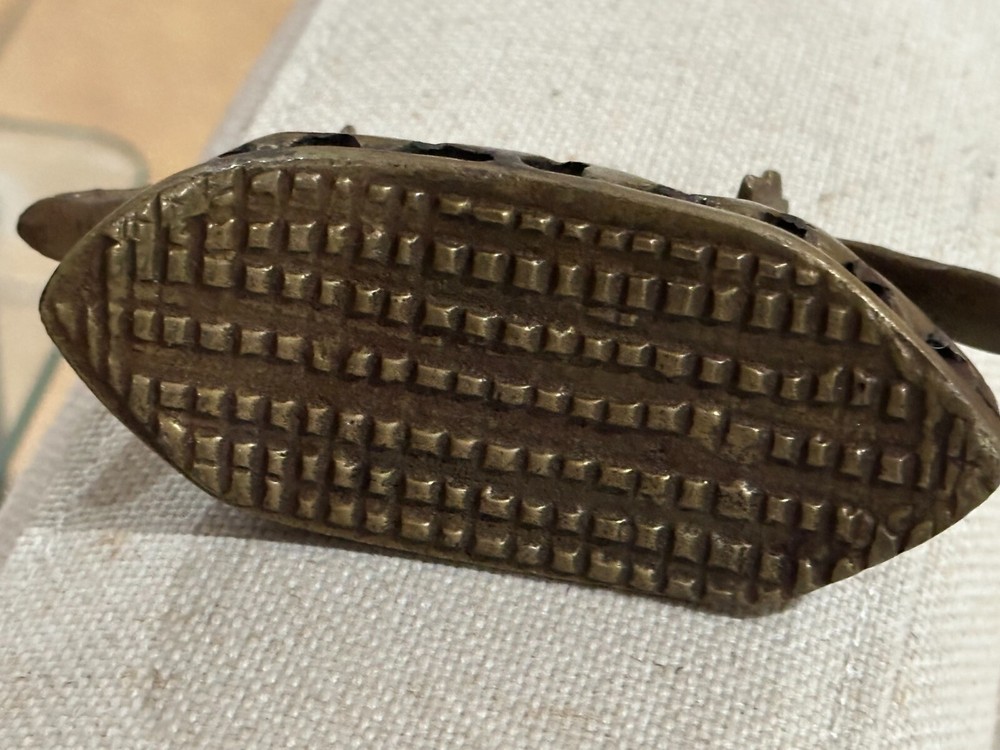 Antique Brass Dual Peacock Figurative Foot Scrubber