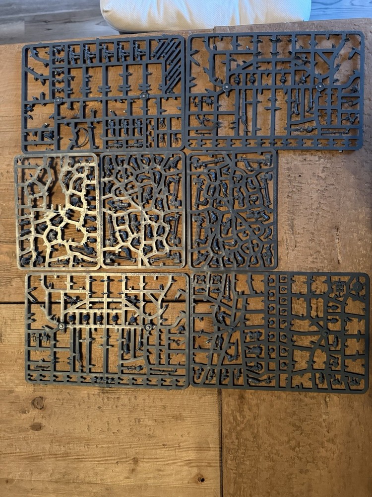 Bits And Pieces Warhammer 40K