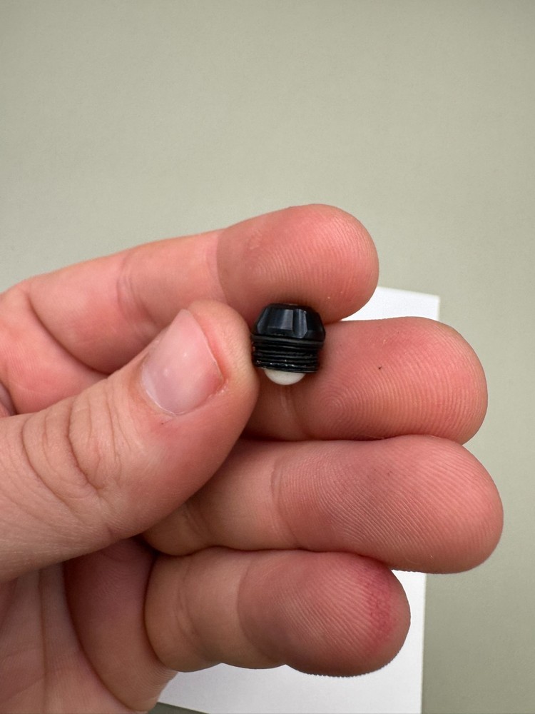 Mac Dev PB O6 Cyborg Detents-Gloss Black