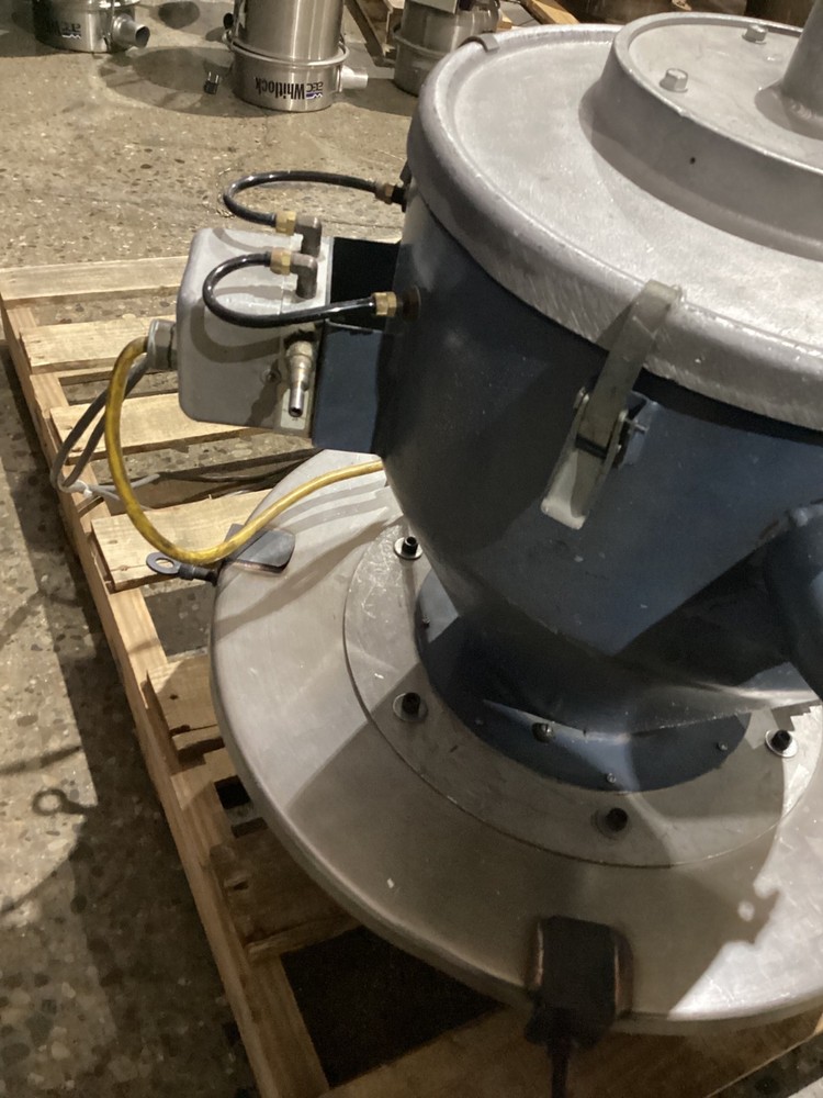 AEC WHITLOCK PVH-071G VACUUM HOPPER LOADER USED