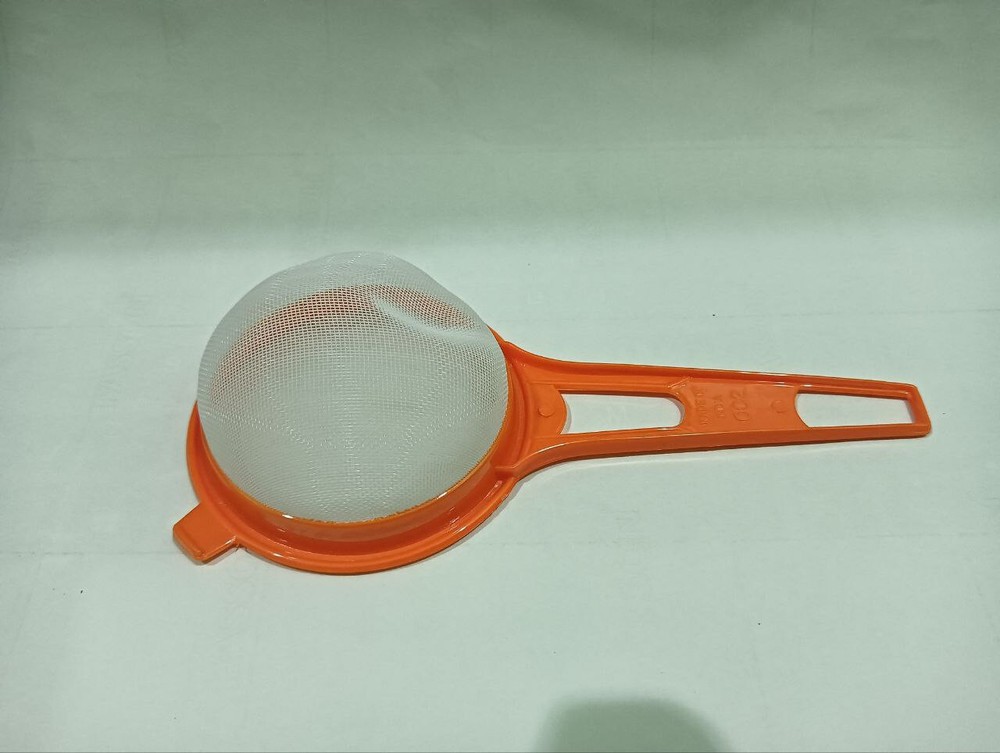 3 Different Size Plastic Strainer with Handle Brand New for Coffee or Tea