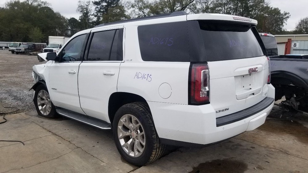 15 GMC YUKON REAR DECKLID HATCH WITH REAR VIEW CAMERA WHITE