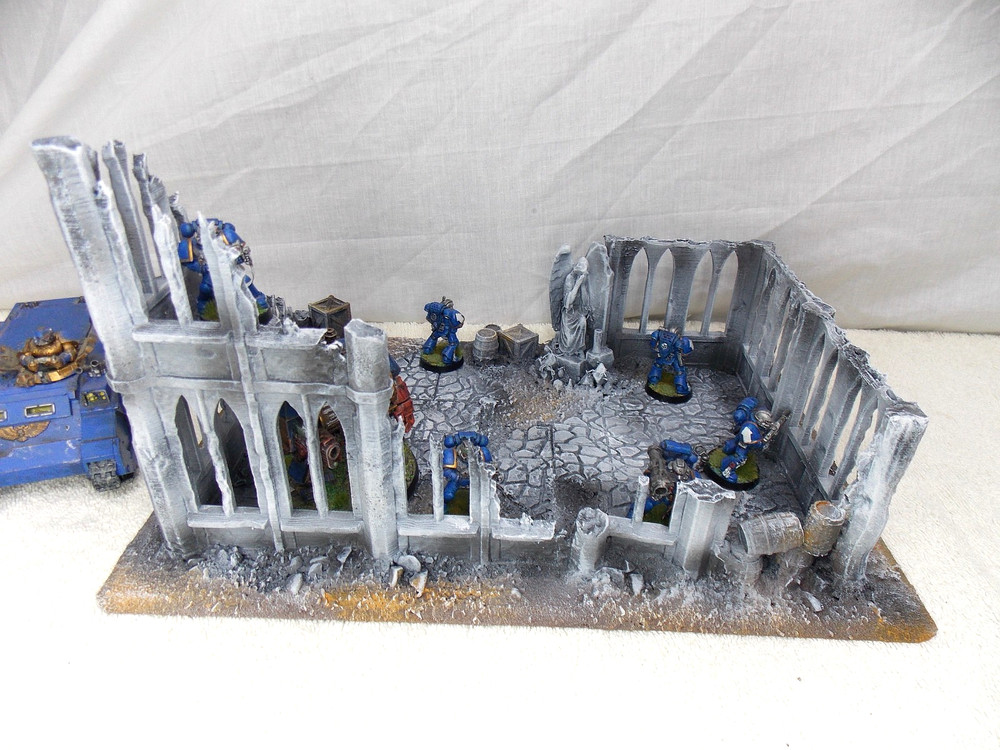 WARGAMING TERRAIN PAINTED BUILDING