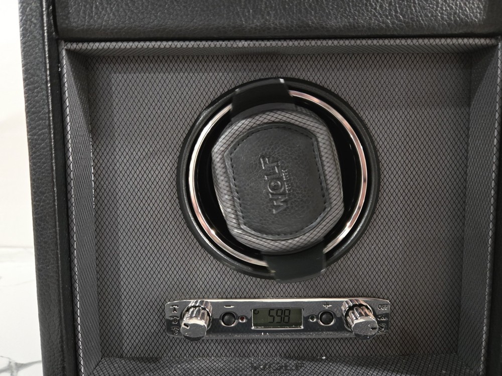 Wolf Module 2.7 Watch Winder Black Silver Leather LCD display 456102