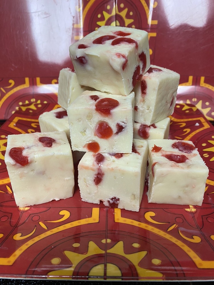 Cherry Almond White Chocolate Fudge 1/2 Pound