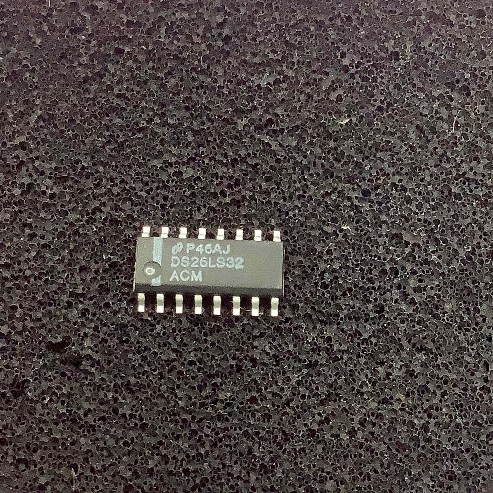 DS26LS32ACM - NATIONAL - LINE RECEIVER