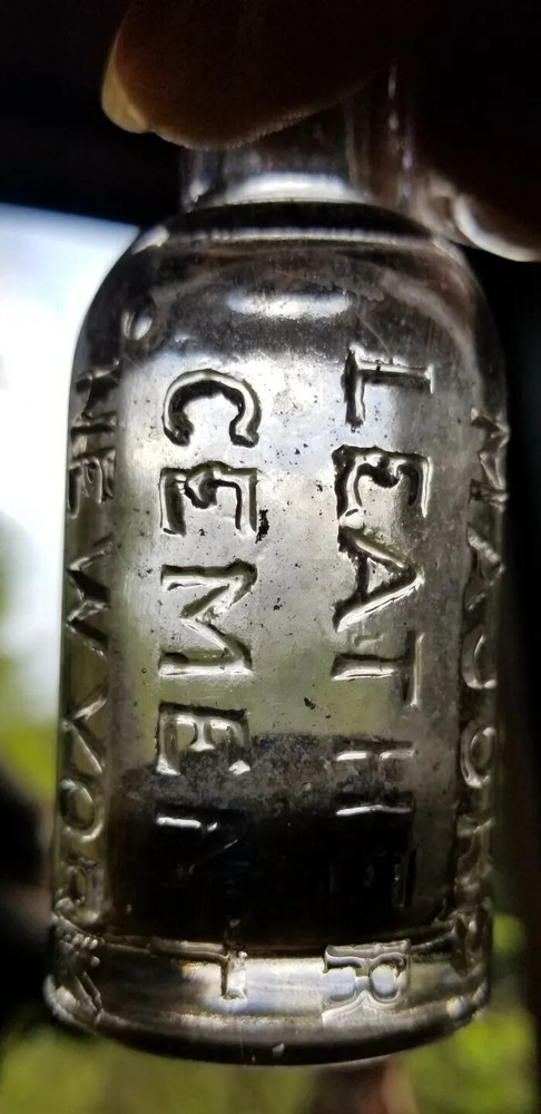 Nice Majors Leather Cement New York Embossed Bottle