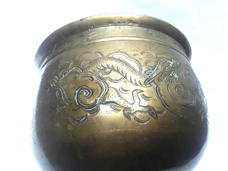 Large Qing Dynasty Bronze Temple censor with Dragons