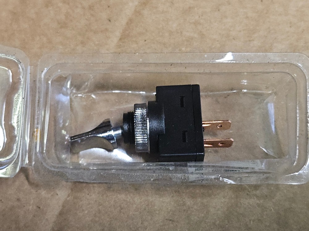 New Cambridge Metal Toggle Switch