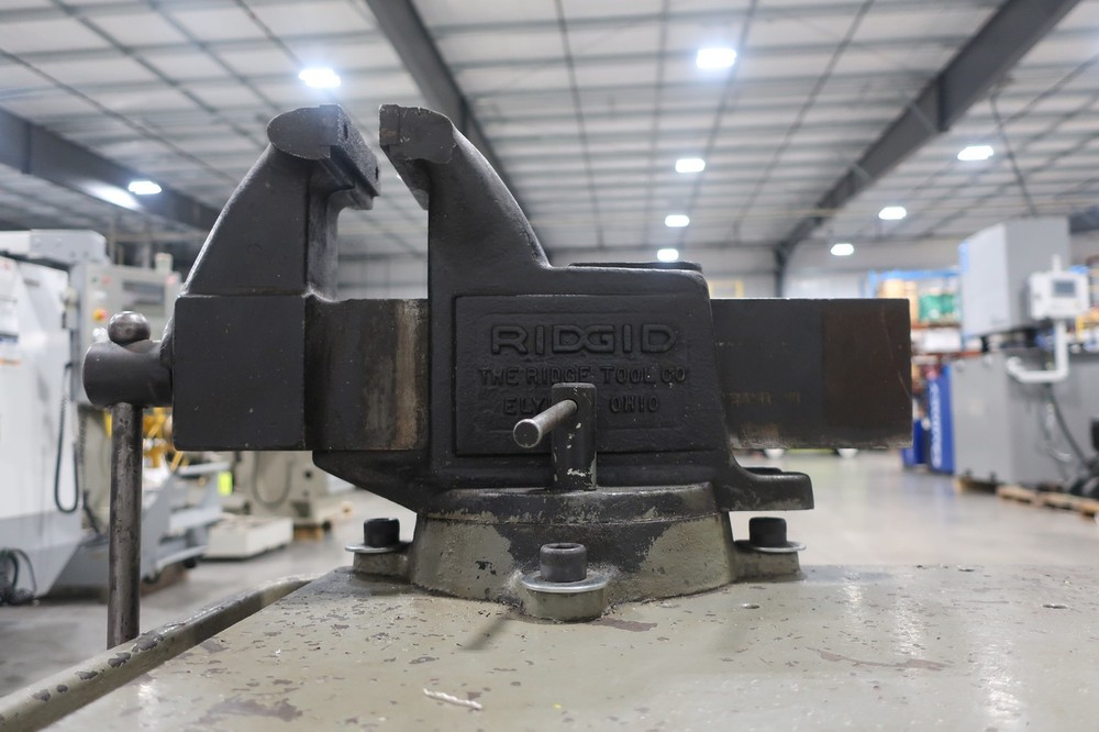 1990 ​Clausing 2286 Drill Press