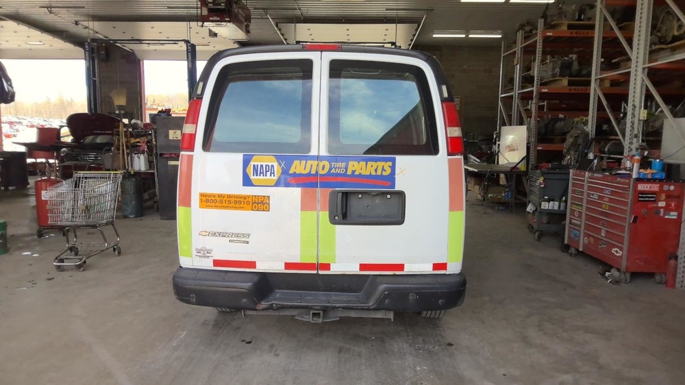 EXPRESS35 2012 Spare Wheel Carrier 750006