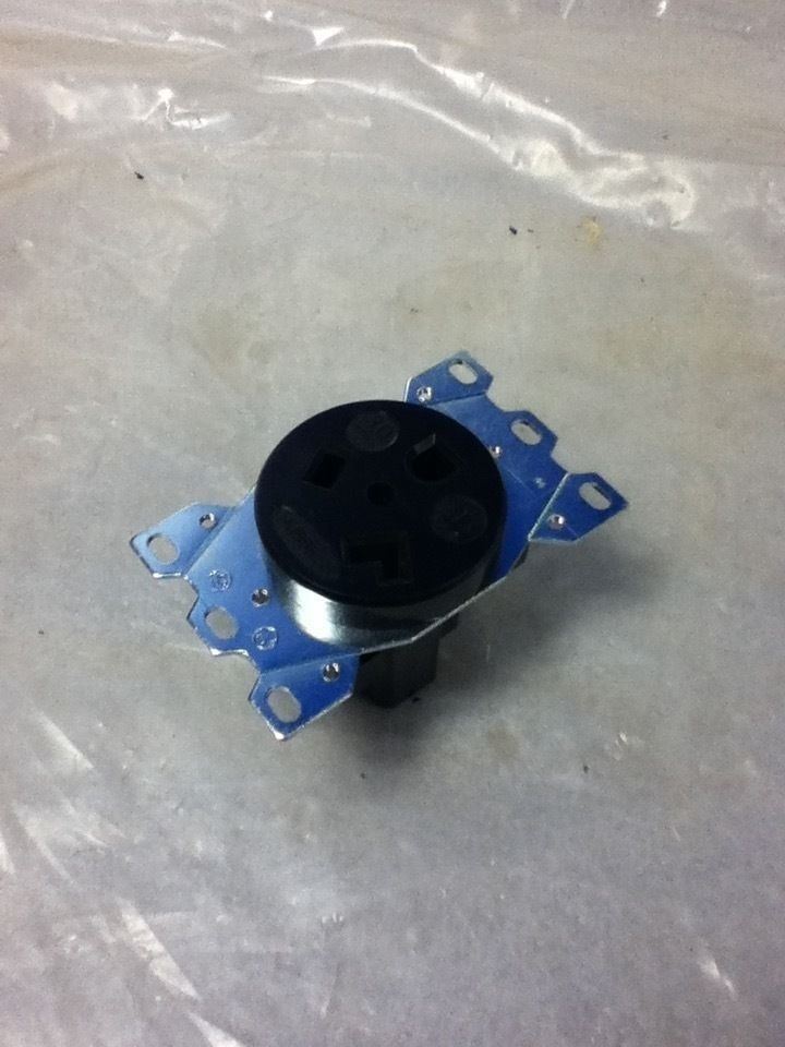 Hubbell 9315 RECEPTACLE