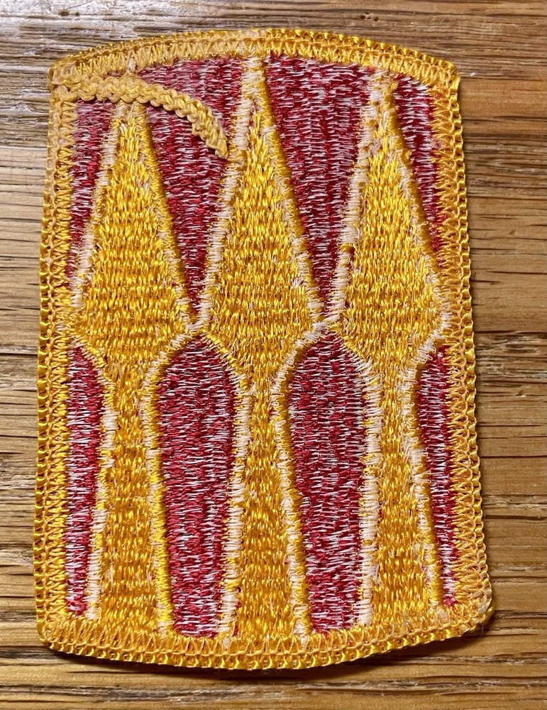 ORIGINAL 1966-1991 US ARMY 3rd SUPPORT COMMAND PATCH - MERROWED EDGE-NO GLOW