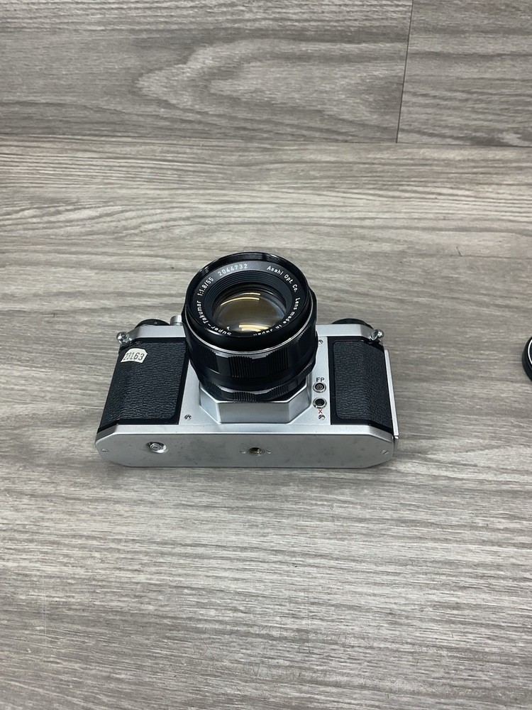 Asahi Pentax camera And Lens UNTESTED