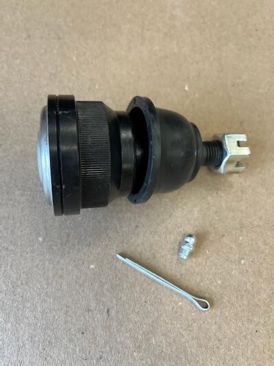 841429, Ball Joint Lower New Cushman