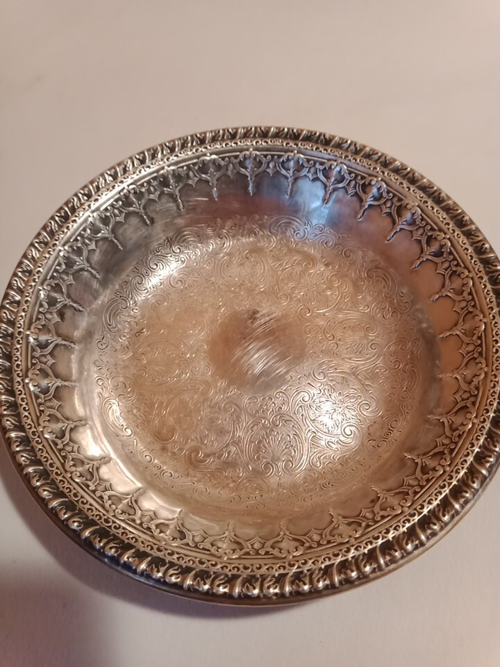 Vintage Reed & Barton Silver Plate 1302 Bowl