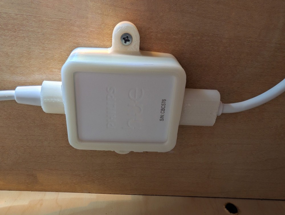 Under-cabinet mounting clip set for Philips Hue Lightstrip starter kit
