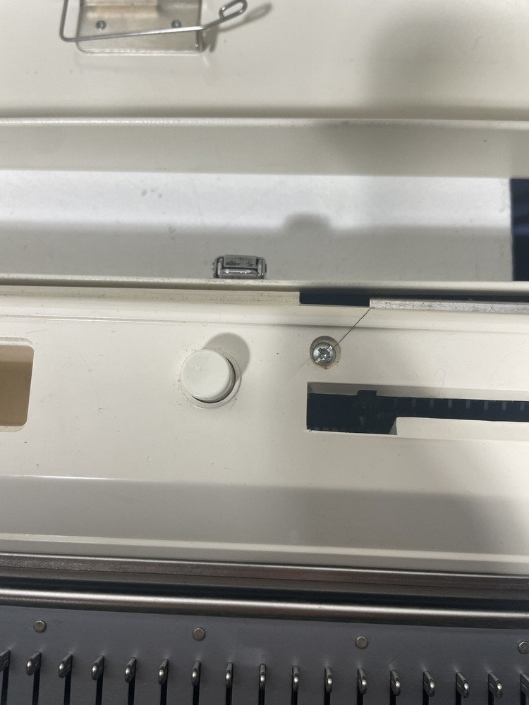 Brother Chunky Knitting Machine KH260