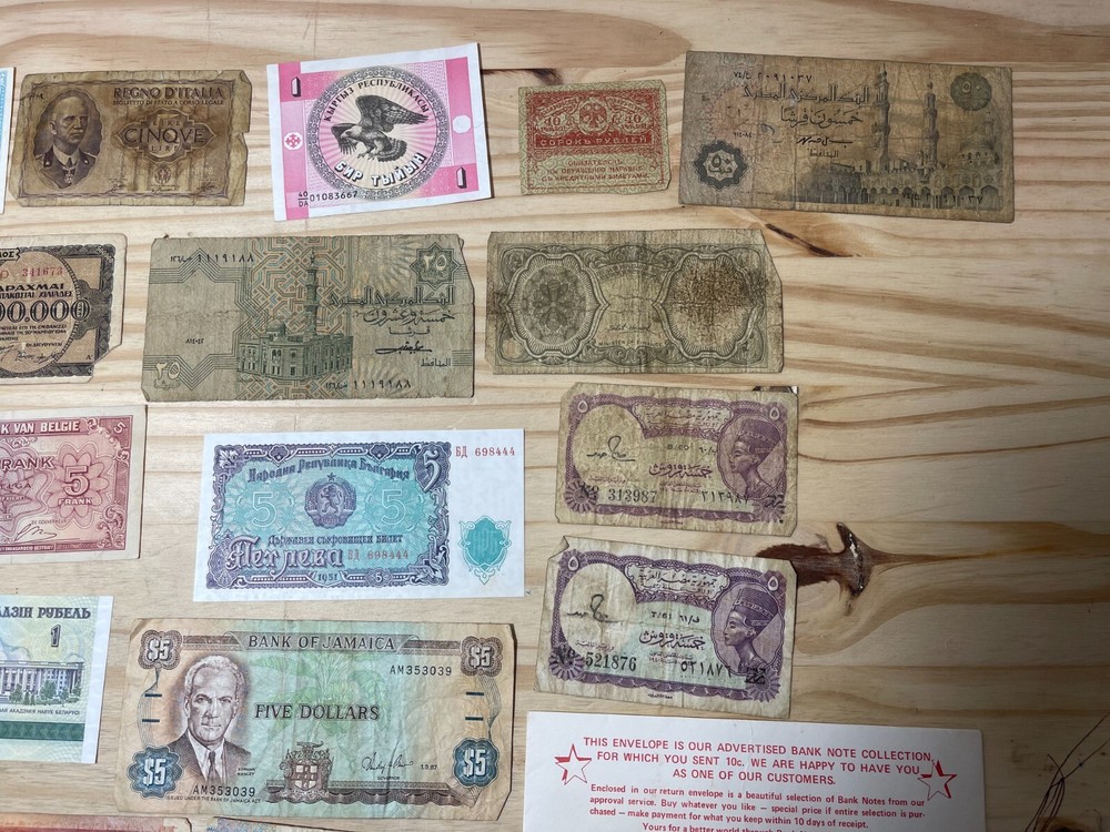 Assorted World Foreign 25 Banknotes Lot High Value