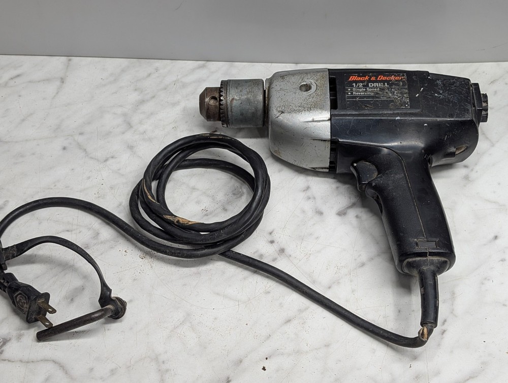 Black & Decker Corded 1/2" Single Speed Reversing Drill Model #7224 Type 2