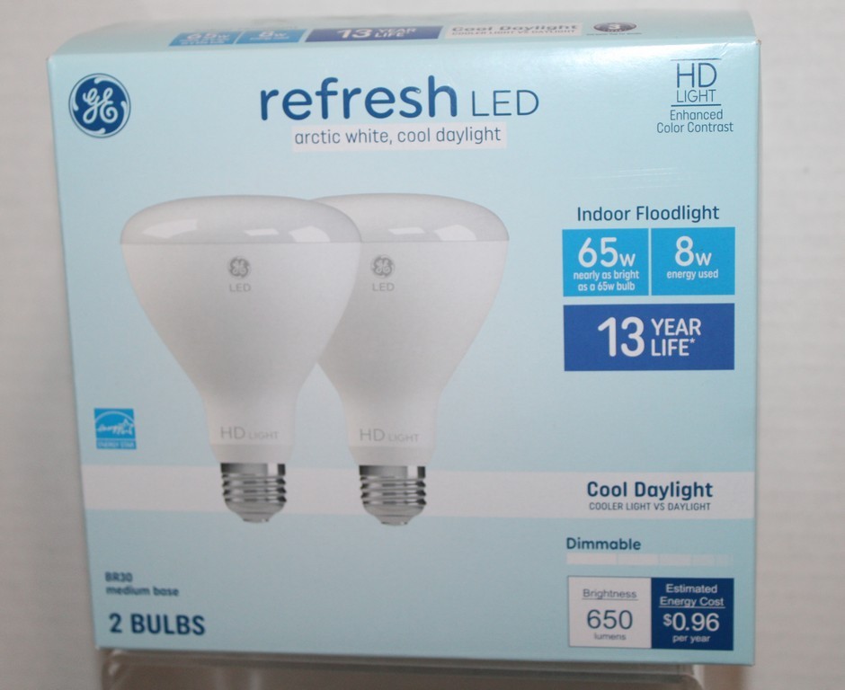 Refresh 65w Eqv 8w LED Bulbs BR30 Medium Base Indoor Flood Cool Daylight 2-Pack