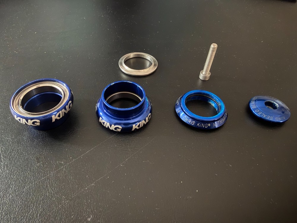 Chris King NoThreadSet 1 1/8 Threadless Headset Blue