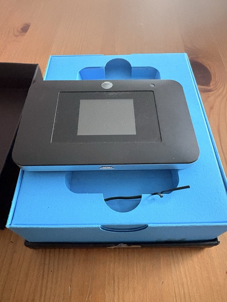 AT&T Hotspot NEW Open Box AT&T