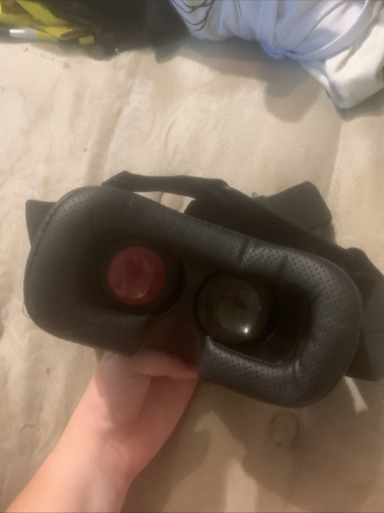 Onn Red Virtual Reality Smartphone Headset Compatible with 6" Screen