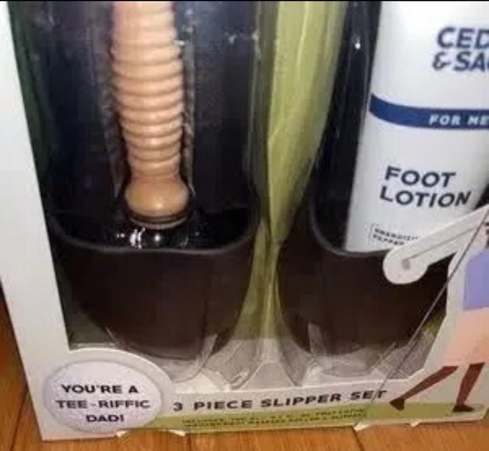 Cedar & Sage for Men 3 Pcs Slipper Set For Dad Includes Lotion & Msg Roller NIB