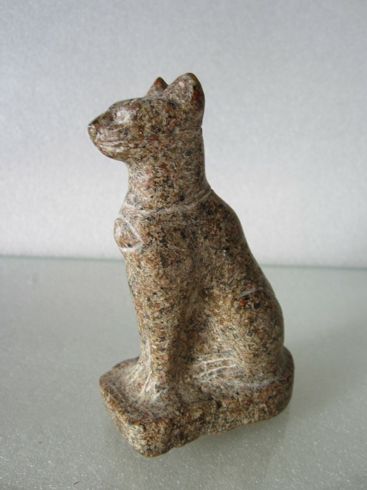 ANCIENT EGYPTIAN PHARAONIC CAT CARVED STONE STATUE