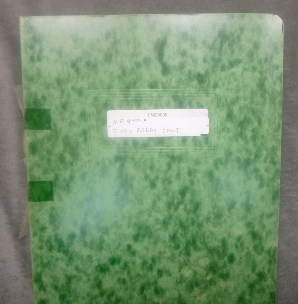 HP 8451A diode array spectrophotometer Operators Manual