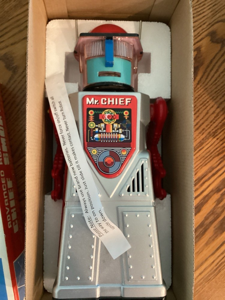 Advanced Robotman Chief Smoky Robot (Silver)