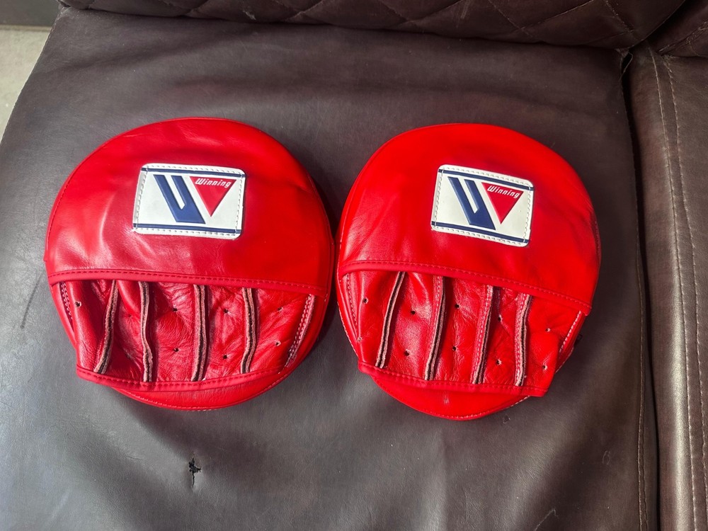 Winning CM-50 Air Punch Mitts - Red