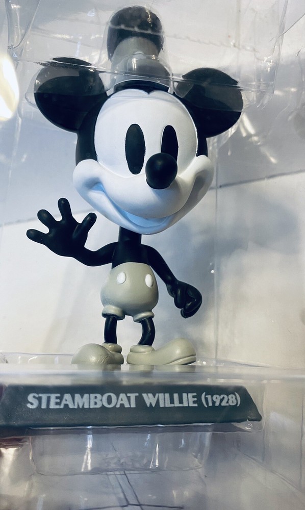 Disney 2003 Treasures Upper Deck Bobblehead STEAMBOAT WILLIE Mickey Mouse