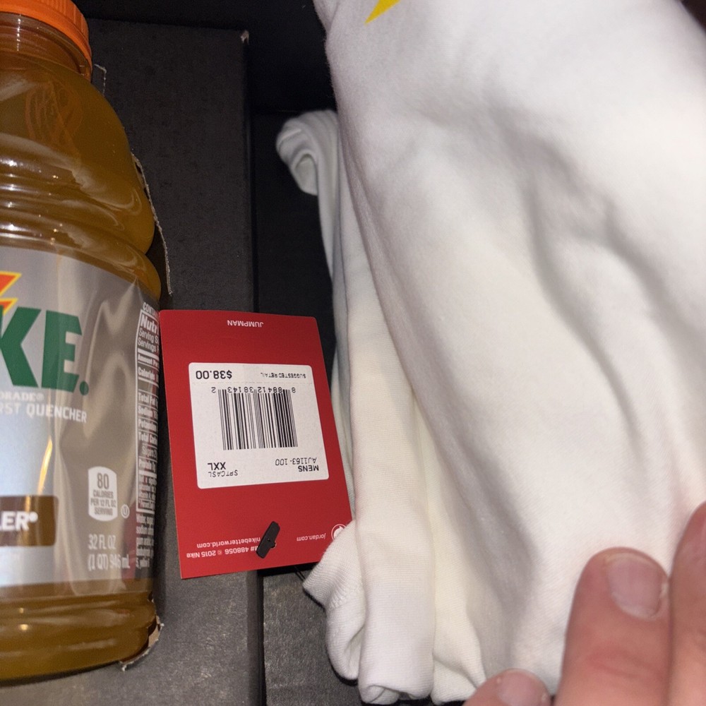 Gatorade Be Like Mike Bundle Box Size XXL White Tee Shirt Bundle